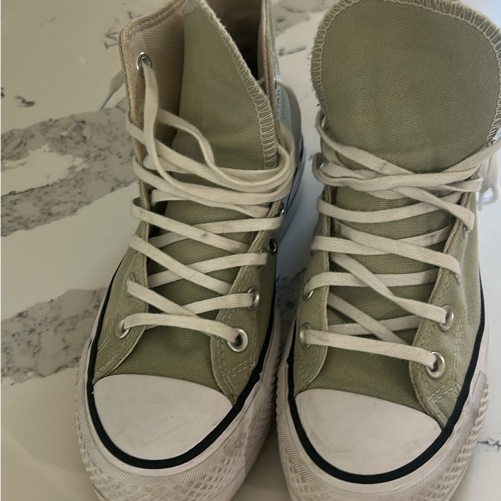 Converse Women's Chuck Taylor All Star Platform High-Top Sneaker